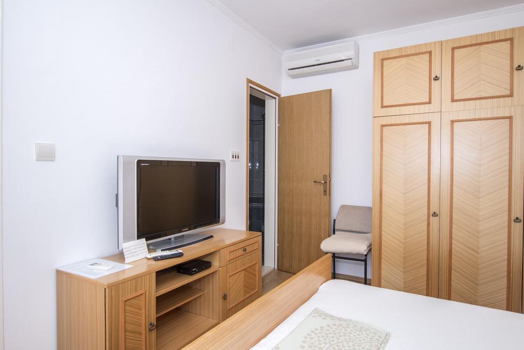 Radovcic Apartments And Rooms Trsteno Eksteriør billede